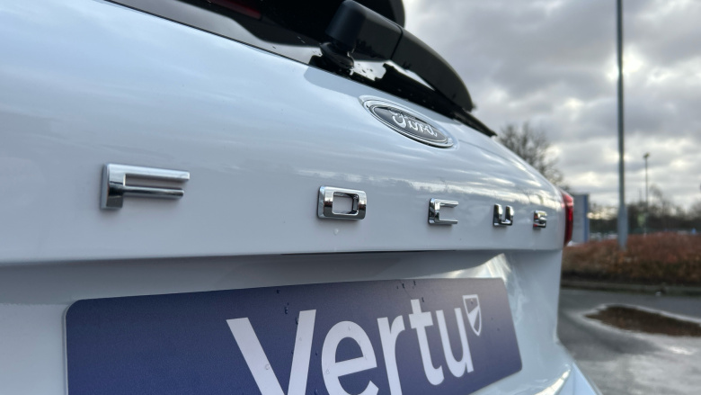 Ford Focus 1.0 EcoBoost Hybrid mHEV 155 ST-Line 5dr Auto Petrol Hatchback